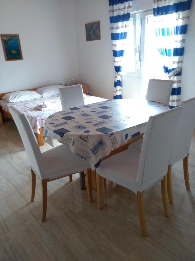 Apartment Stella Murter Zewnętrze zdjęcie