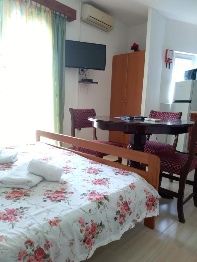 Apartment Stella Murter Zewnętrze zdjęcie